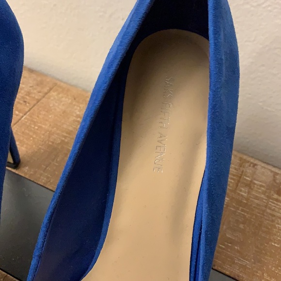 Size 9.5 Saks Fifth Avenue heels - Picture 4 of 5